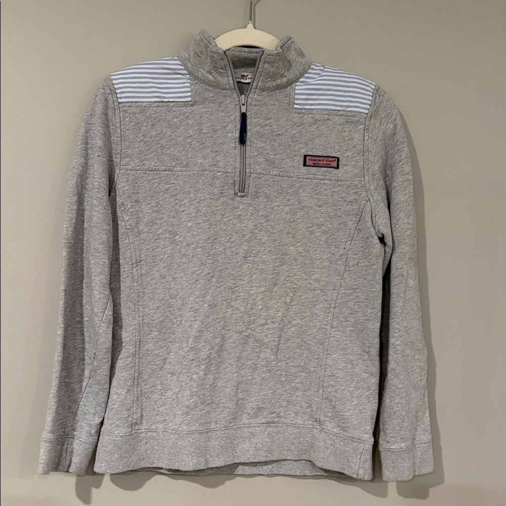 Vineyard‎ Vines unisex Gray and White quarter zip with stripes